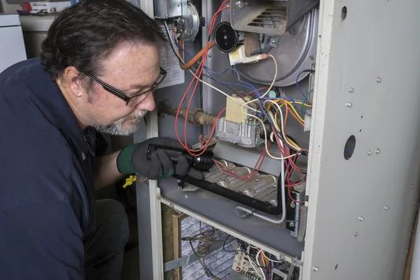 How Professional HVAC Repair Can Reduce Energy Waste